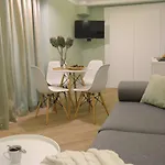 MIA APARTMENTS . Old Town . Senacka